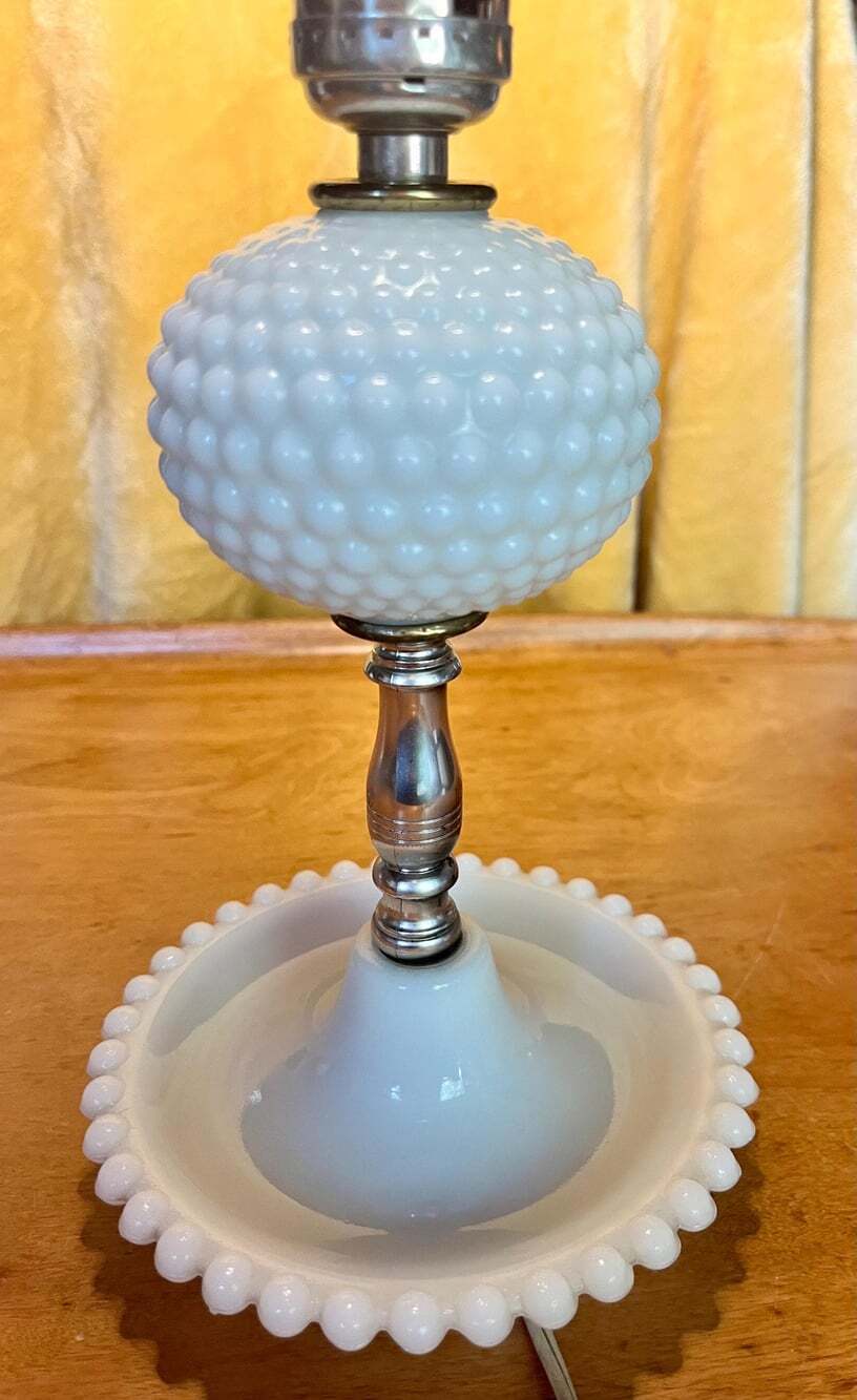 Vintage Milk Glass Hobnail Table Lamp | Corncob Pattern with Ring Catcher Base |